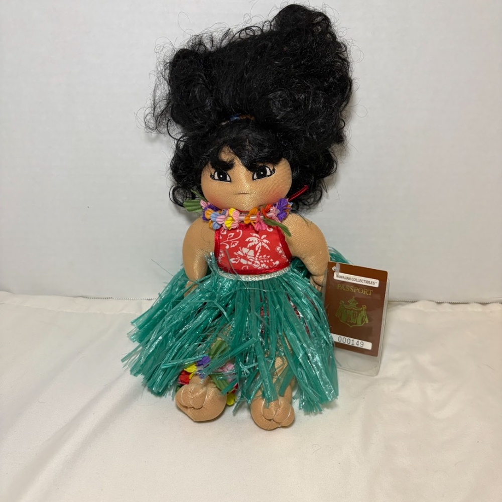Hawaiian Collectibles Passport HuluGirl 1999 Hoku LimitedEdition Embroidered NEW